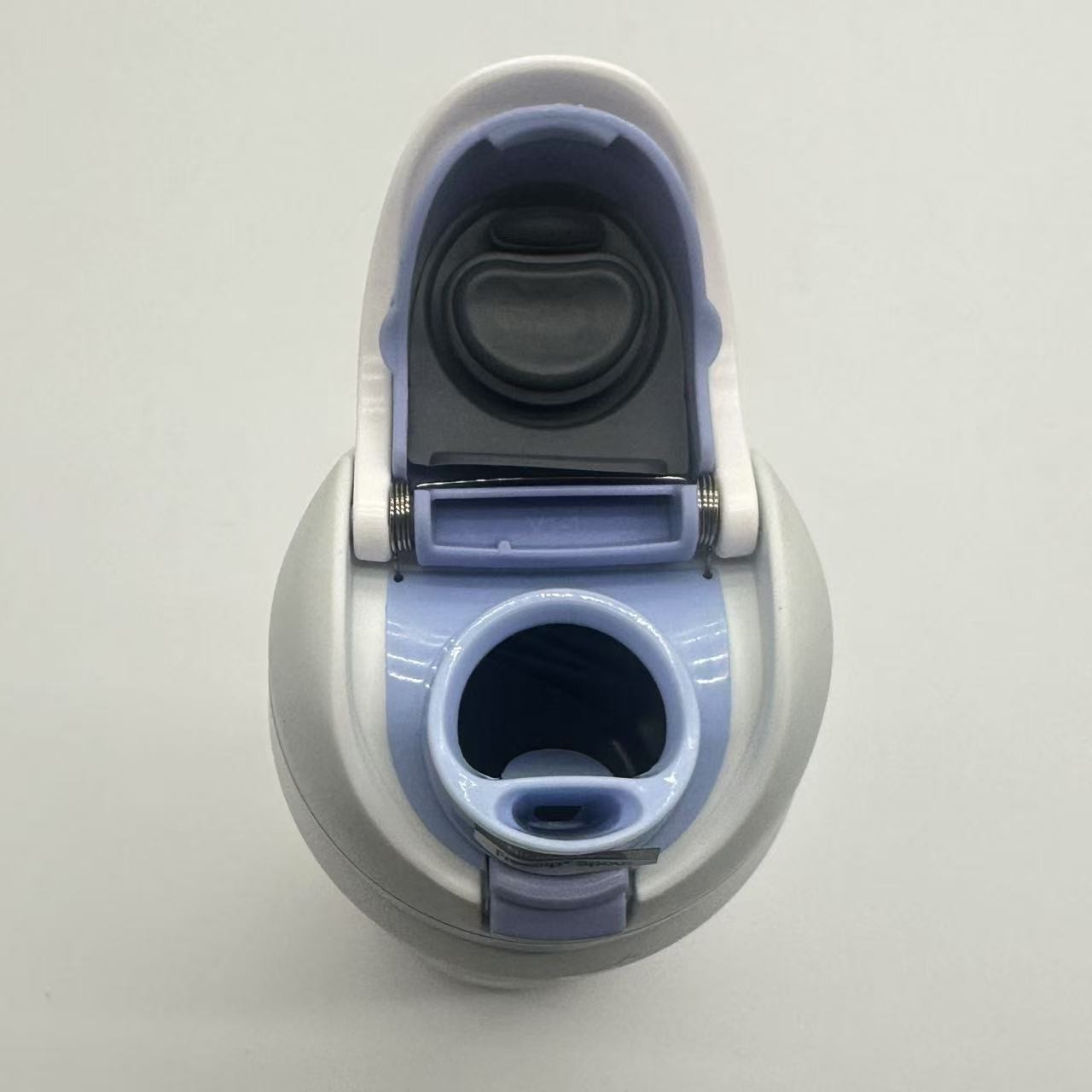 32 oz Owala Urban Outfitters Exclusive Tied 3D Printing FreeSip Blue Bow Bottle