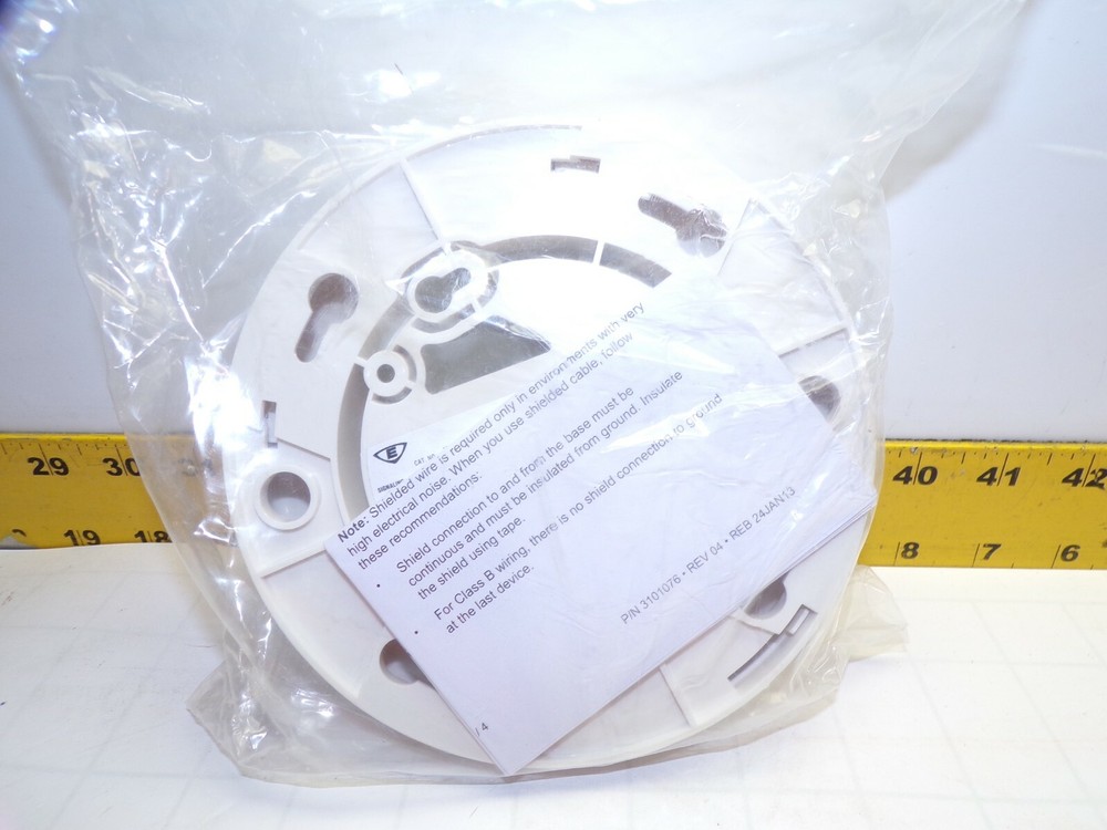 NEW KIDDE ANALOG DETECTOR BASE WITH ISOLATOR IB4U