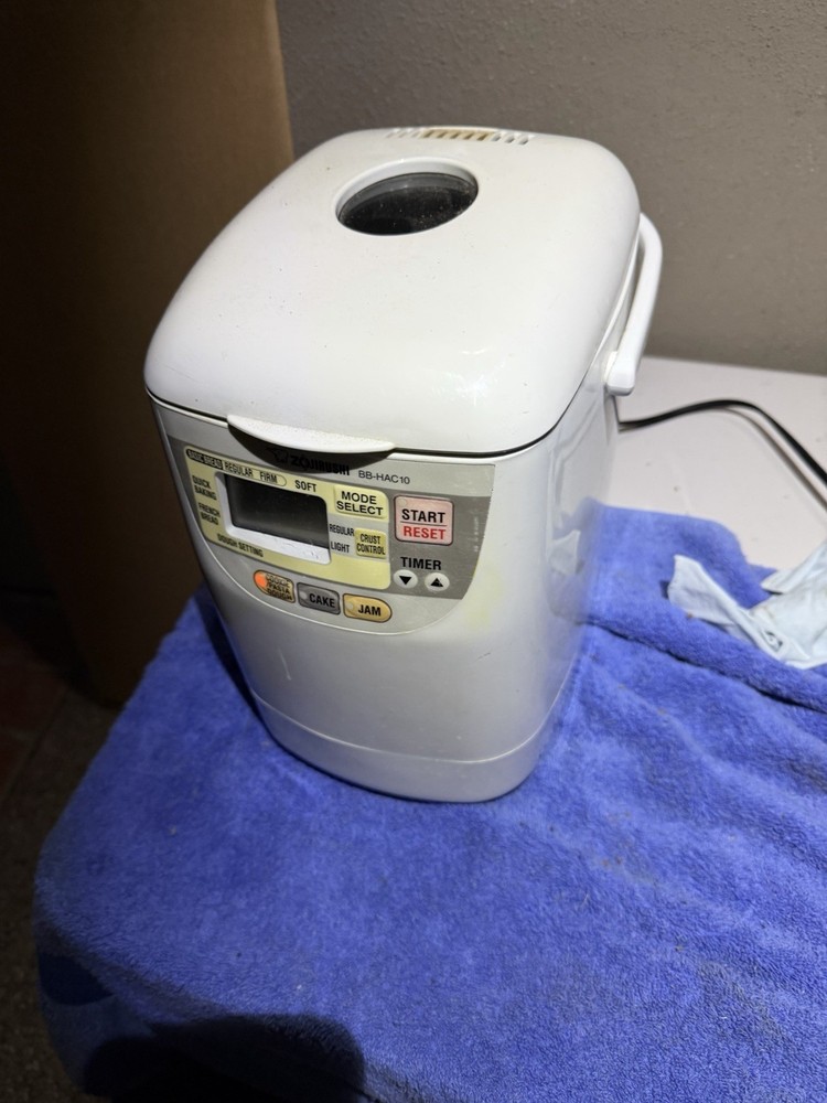Zojirushi BB-HAC10 Programmable Mini Breadmaker Home Bakery Mini BBHAC10 Bad Pot