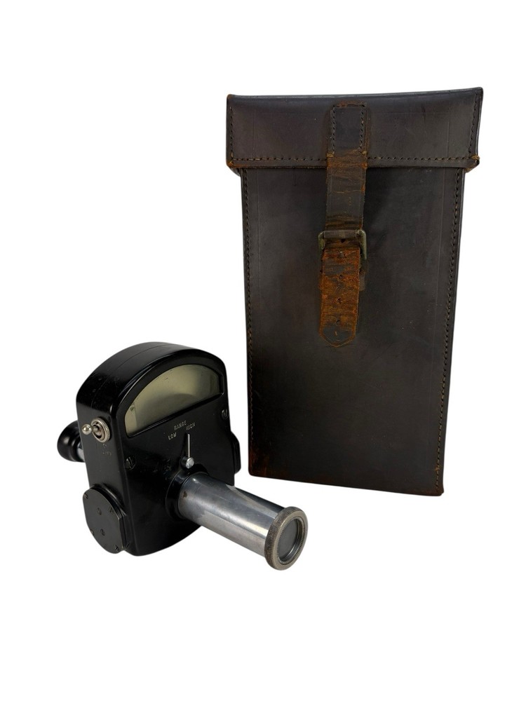 Cambridge Disappearing Filament Pyrometer