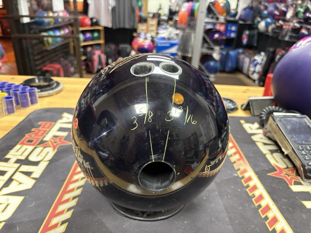 Used Storm Dark Code Bowling Ball 15lbs