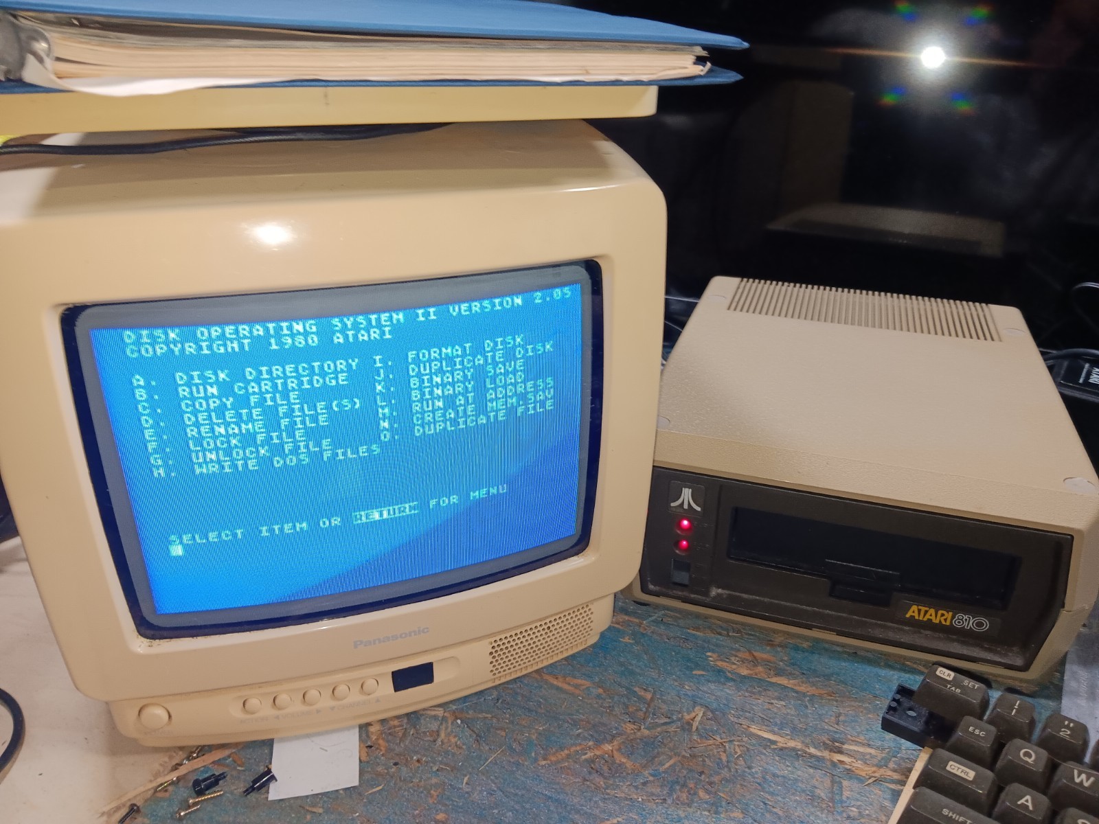 Atari 810 EXACT FLOPPY DISK DRIVE ONLY-GOOD-QUICK TESTED-NOT LOCKING IN-READS