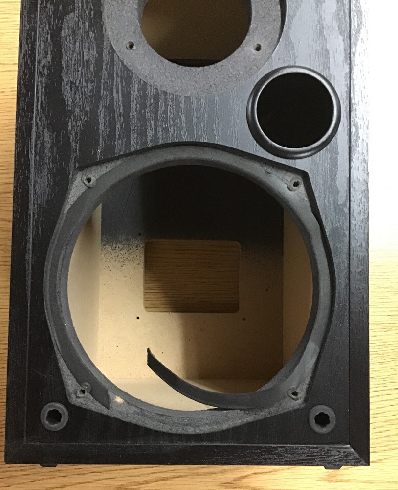 Polk Audio R15 Enclosure