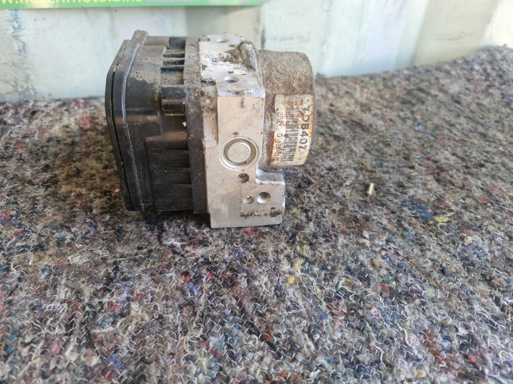 2012 HONDA CBR250R MC41 ABS PUMP