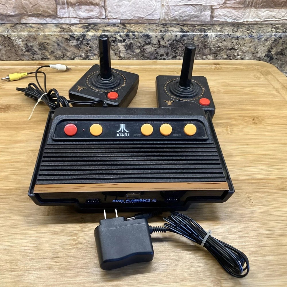 Atari Flashback 4 Classic Game Console With 2 Wireless Joystick Controllers