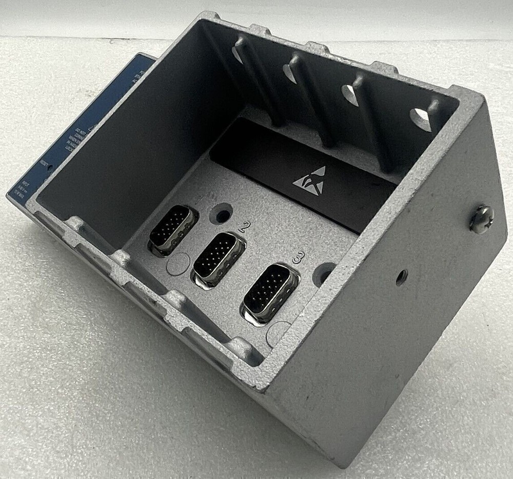 USED National Instrument cDAQ-9184 Ethernet CompactDAQ Chassis cDAQ 9184