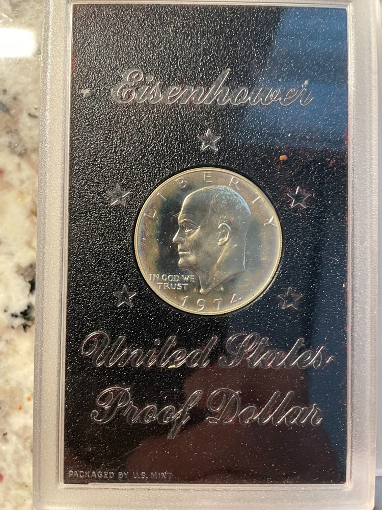 1974S Eisenhower US 40% Silver Dollar Coin in Protective Case