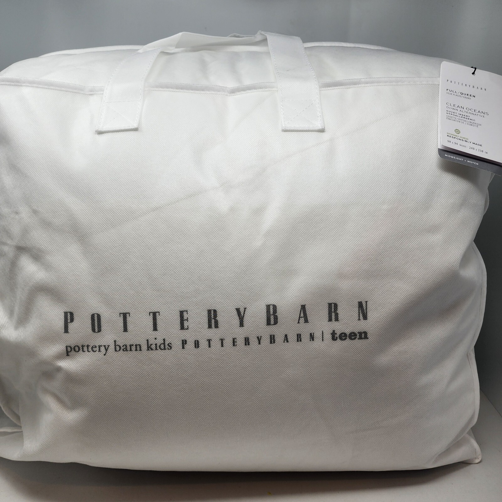 Pottery Barn Clean Oceans F/Q Down Alternative Duvet Insert Hypoallergenic Queen