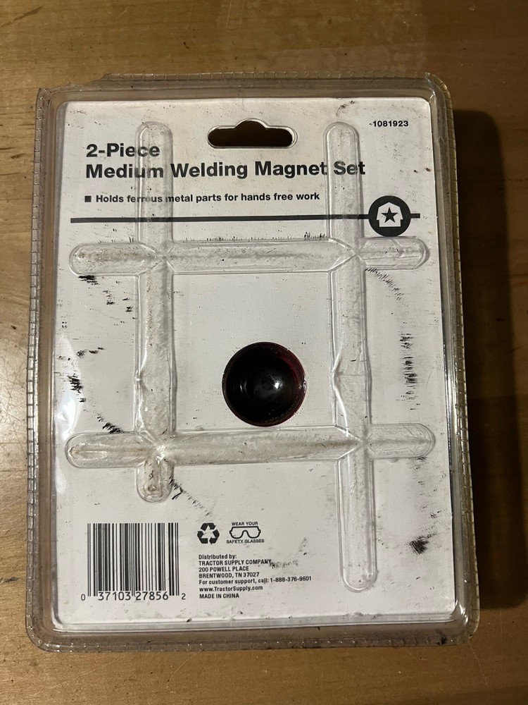 2-Piece Medium Welding Magnet Set New