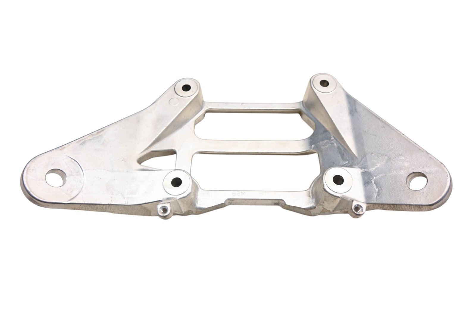 New OEM Yamaha 63M-21425-00-94 Rear Upper Mount Bracket NOS