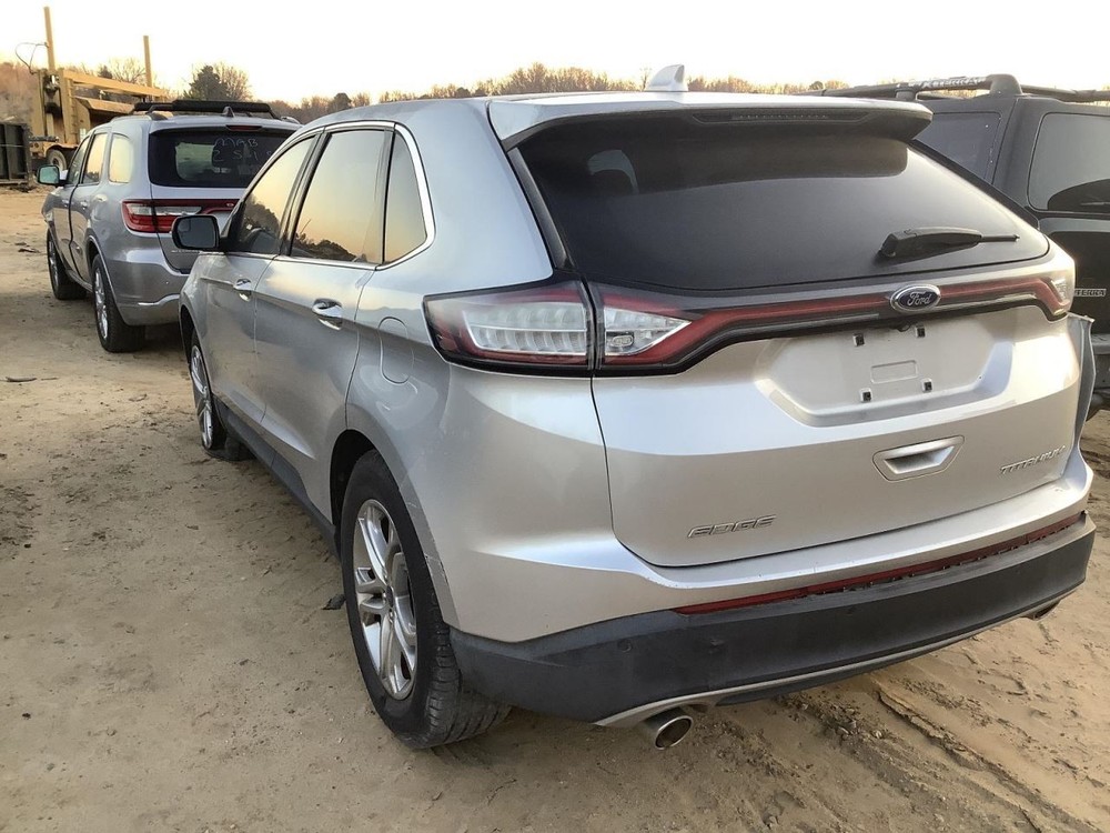 EDGE 2015 Glove Box 4559343