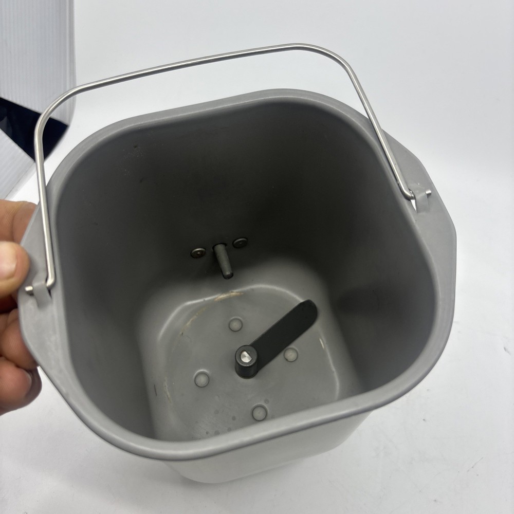 WELBILT Bread Machine Maker ABM4100T Replacement Pan - Paddle - Side Pin