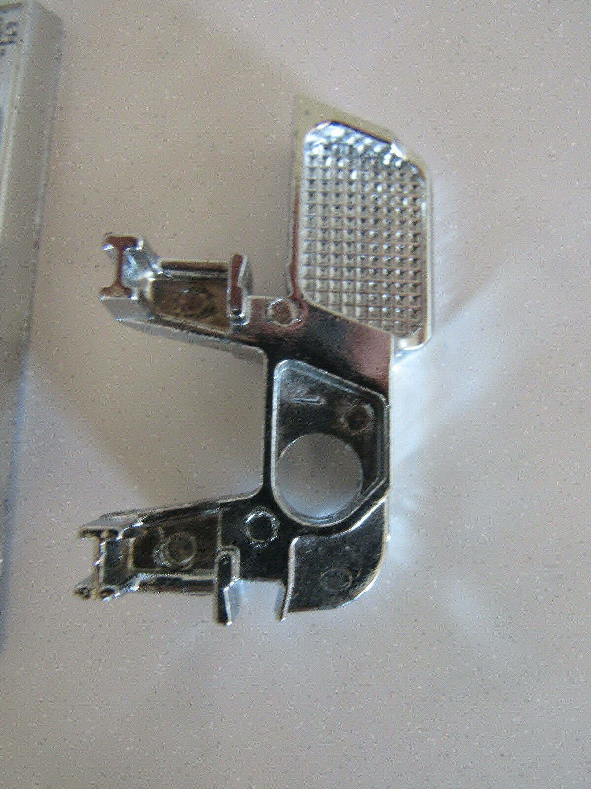 Republic Berger 12 Locker Handle 1965-Current RH Right Hand #2020 Housing & Lift