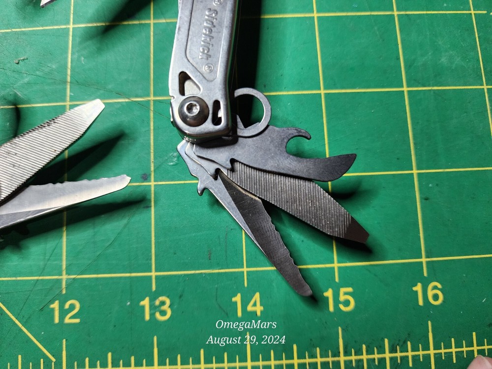 Leatherman Sidekick one at random xONE(1)