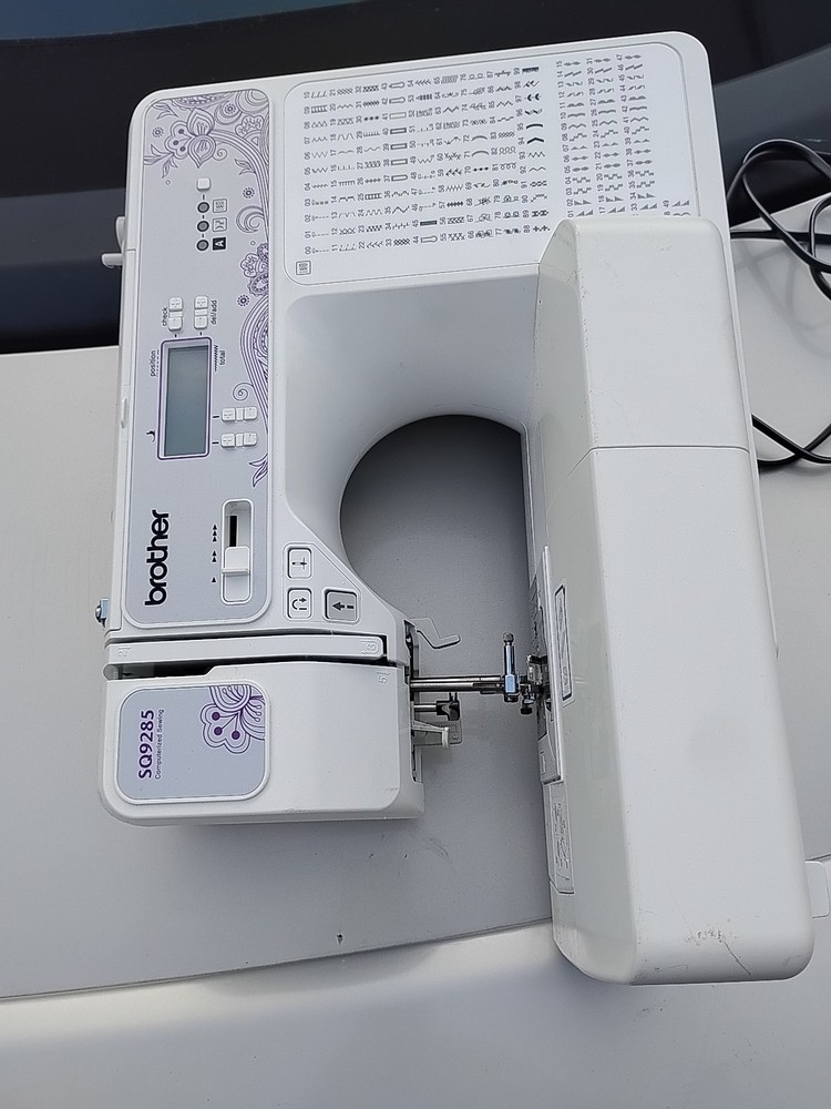 Brother SQ9285 150 Stitch Computerized Sewing Machine