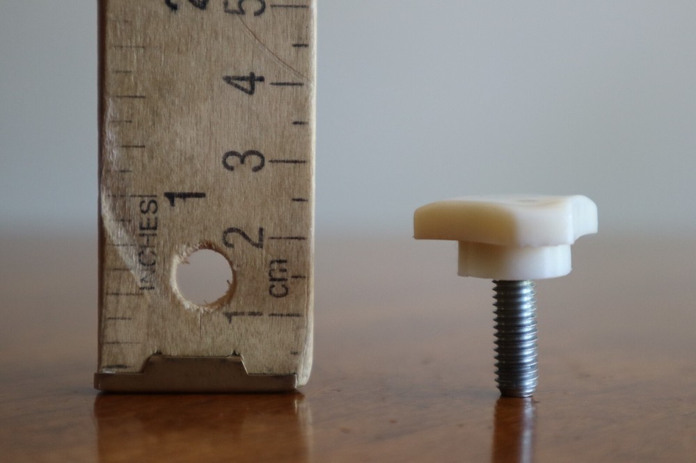 Knitking DL 1000 Linking Machine Replacement Part: Lock Knob