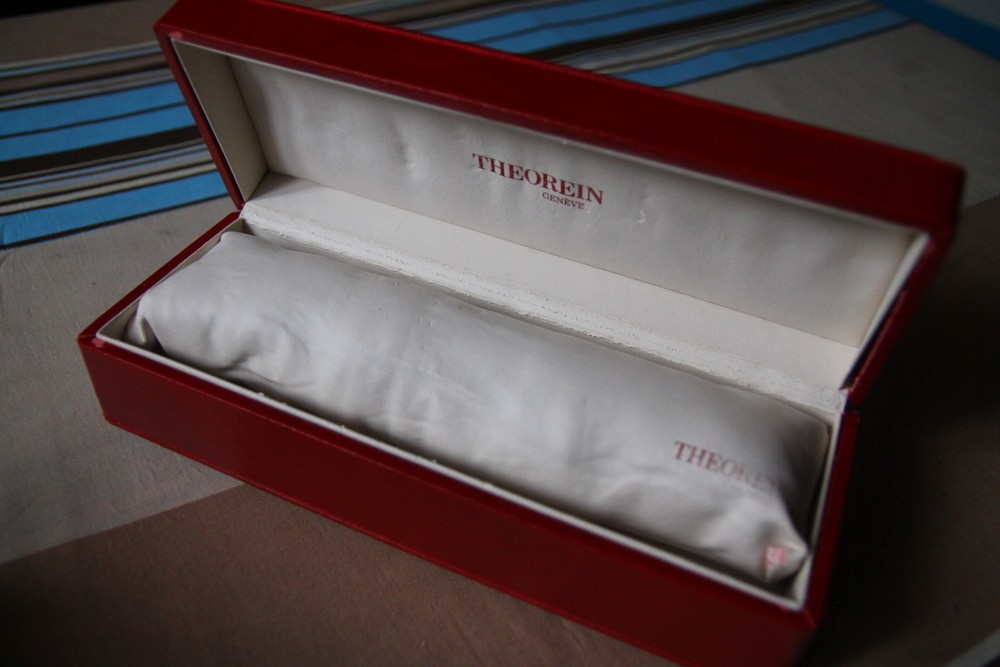 THEOREIN - Large Vintage Box Box