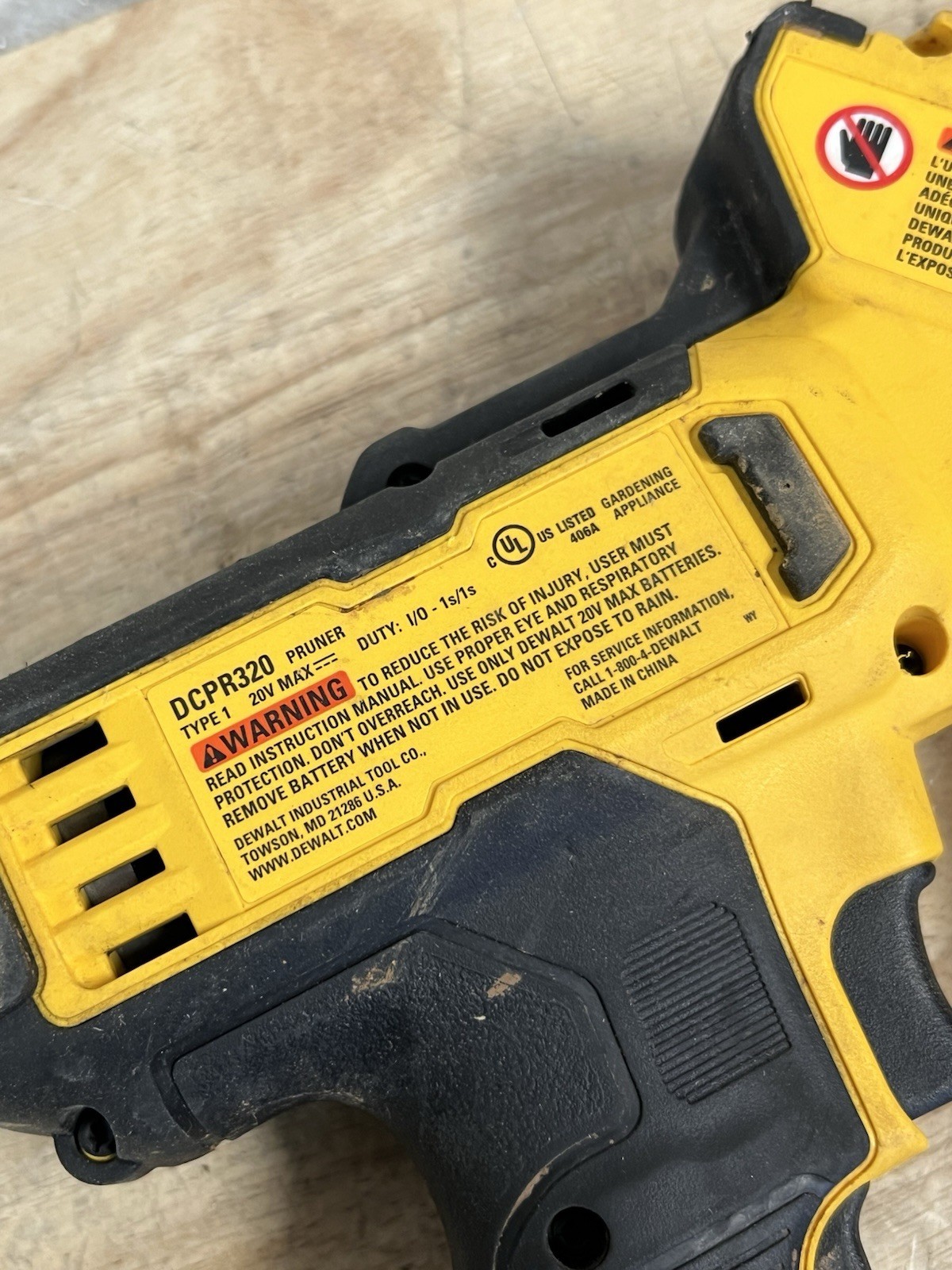 DEWALT DCPR320B 20V MAX 1.5" Pruner - FOR PARTS OR REPAIR