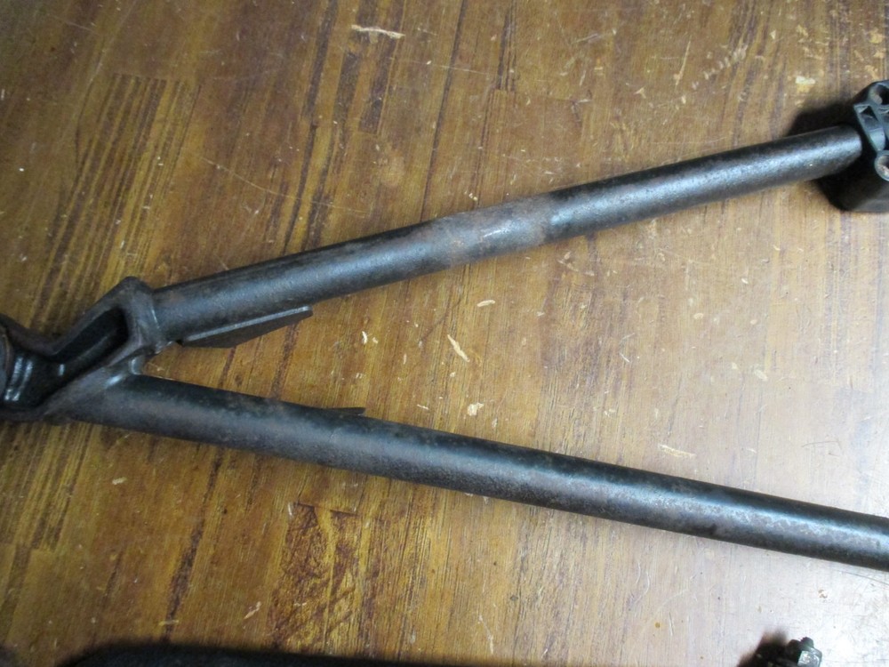 05 Ski Doo GSX 550F Snowmobile Left Upper & Lower Control Arms
