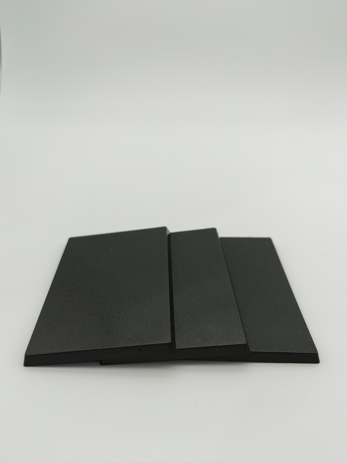Lot Of 3 50mm x 75mm Rectangle Bases Used For Warhammer Fantasy Bloodcrushers