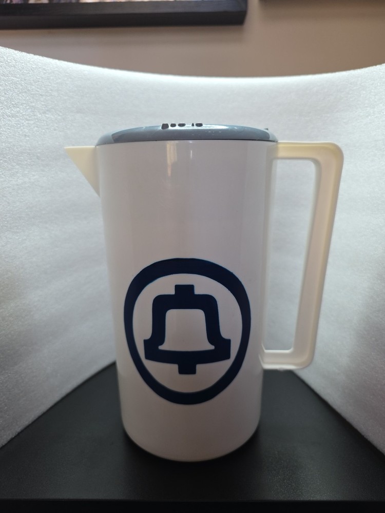 Southern Bell Tea Pitcher with Lid