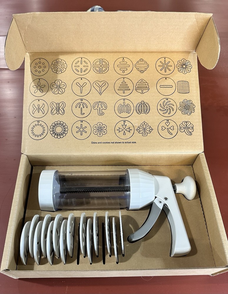 Pampered Chef Cookie Press With 14 Discs