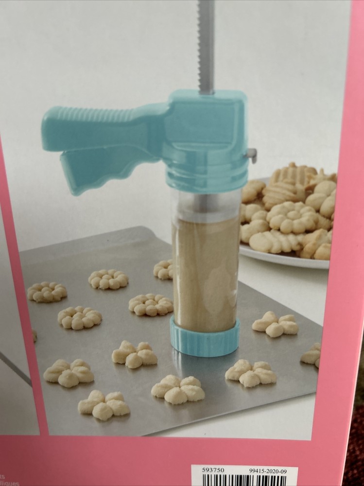 New ~ Celebrate It Bakeware Cookie Press (16 pc) Free Ship!!