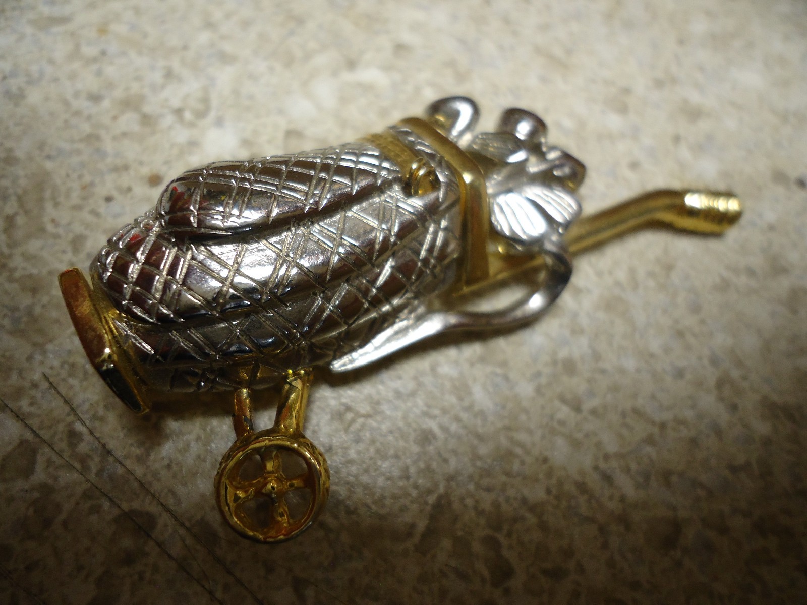 Vintage Golf Golfing Theme Costume Jewelry Pins Brooch lot of 3 in a nice box