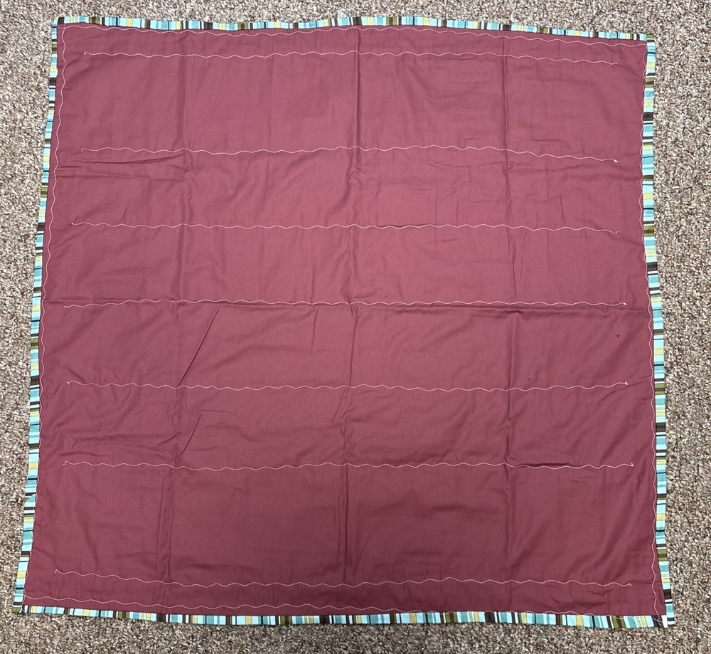 Quilt Handmade Patchwork Lap Throw Floral Wavy Stitch 33.5x34.5 New