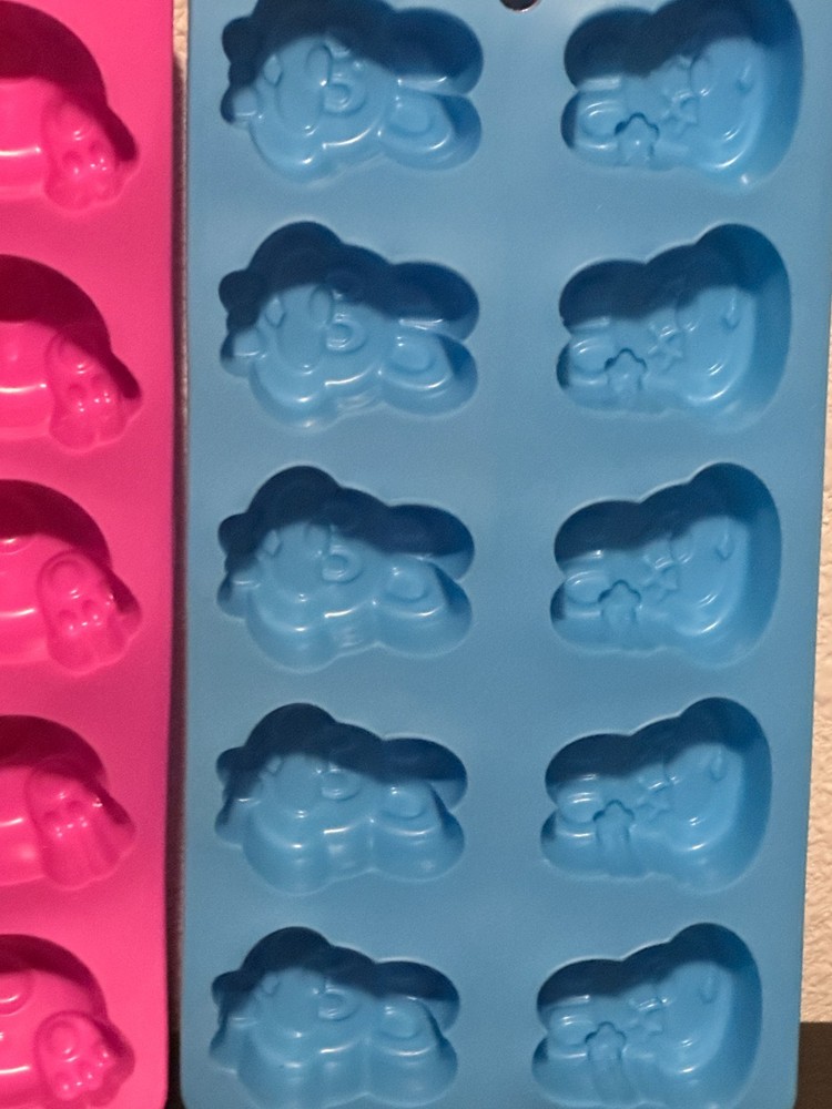 2 NEW Easter theme ice cube tray candy chocolate soap molds wax melts