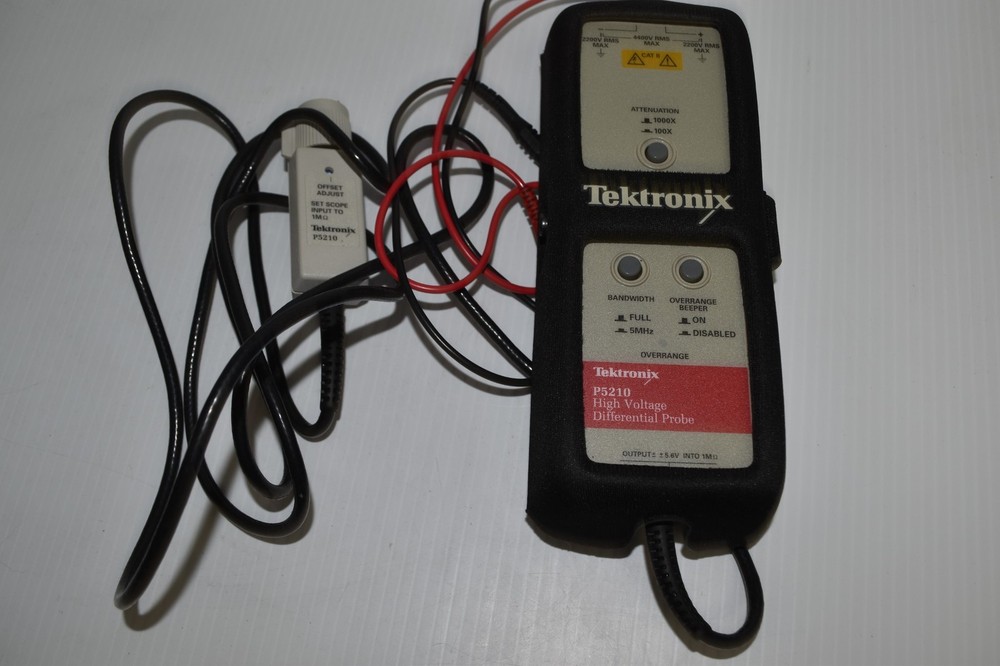 TEKTRONIX HIGH VOLTAGE DIFFERENTIAL PROBE MODEL P5210  (ZBZ91)