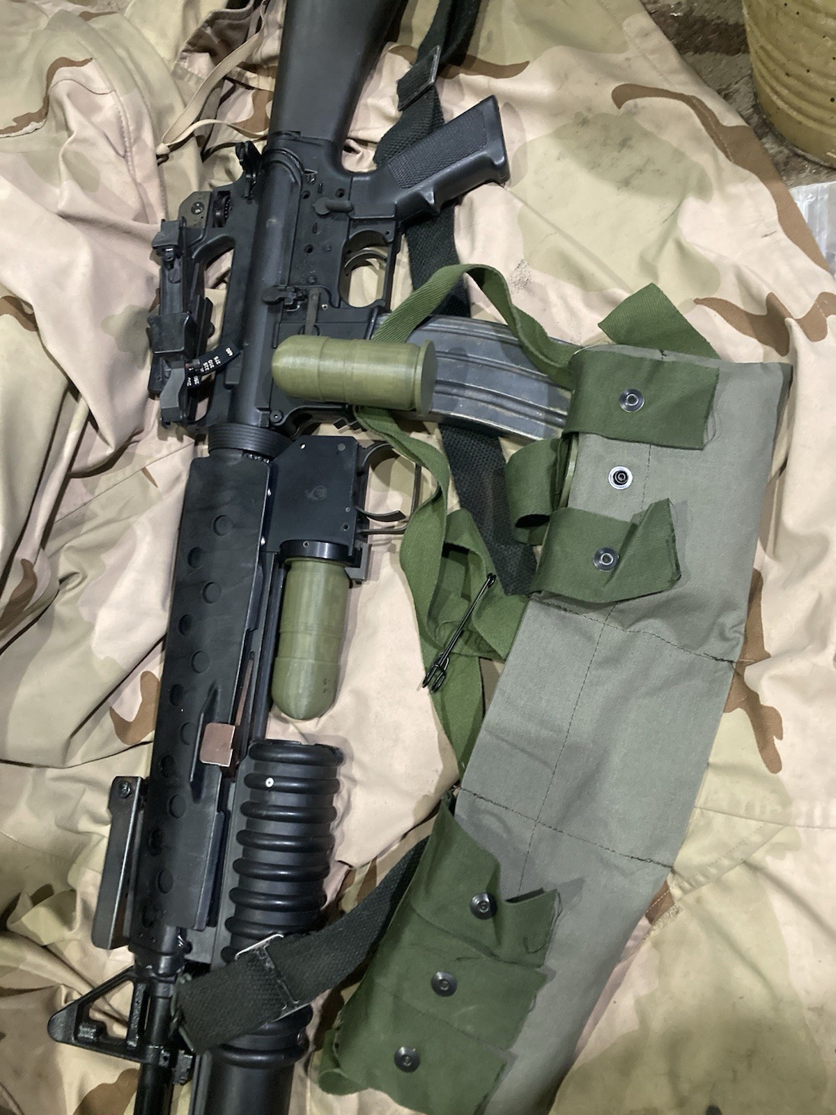 40mm Inert Replica HEDP (37mm sized) For Living History W/bandolier USGI Nam