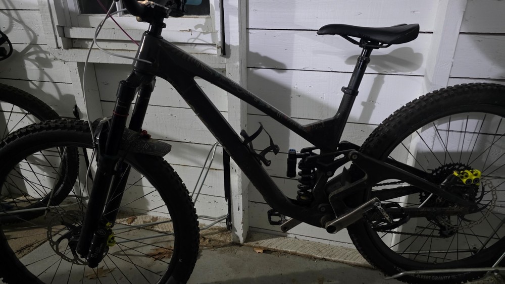 We Are One Arrival 152 Frameset