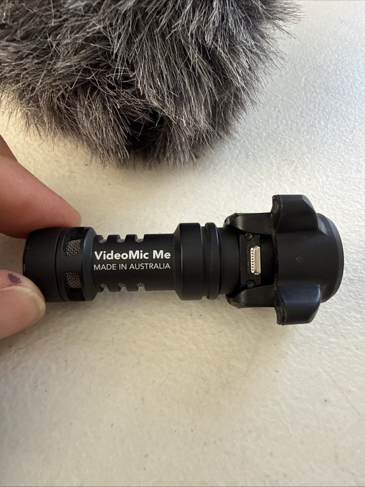 Rode VideoMic Me-L Lightning iPhone Directional Microphone w/ Windscreen