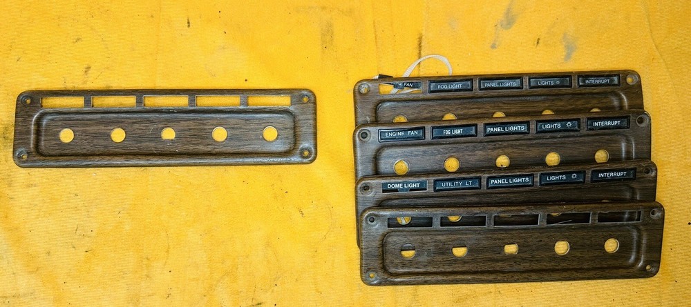Freightliner Cascadia Dash Switch Panel Trim