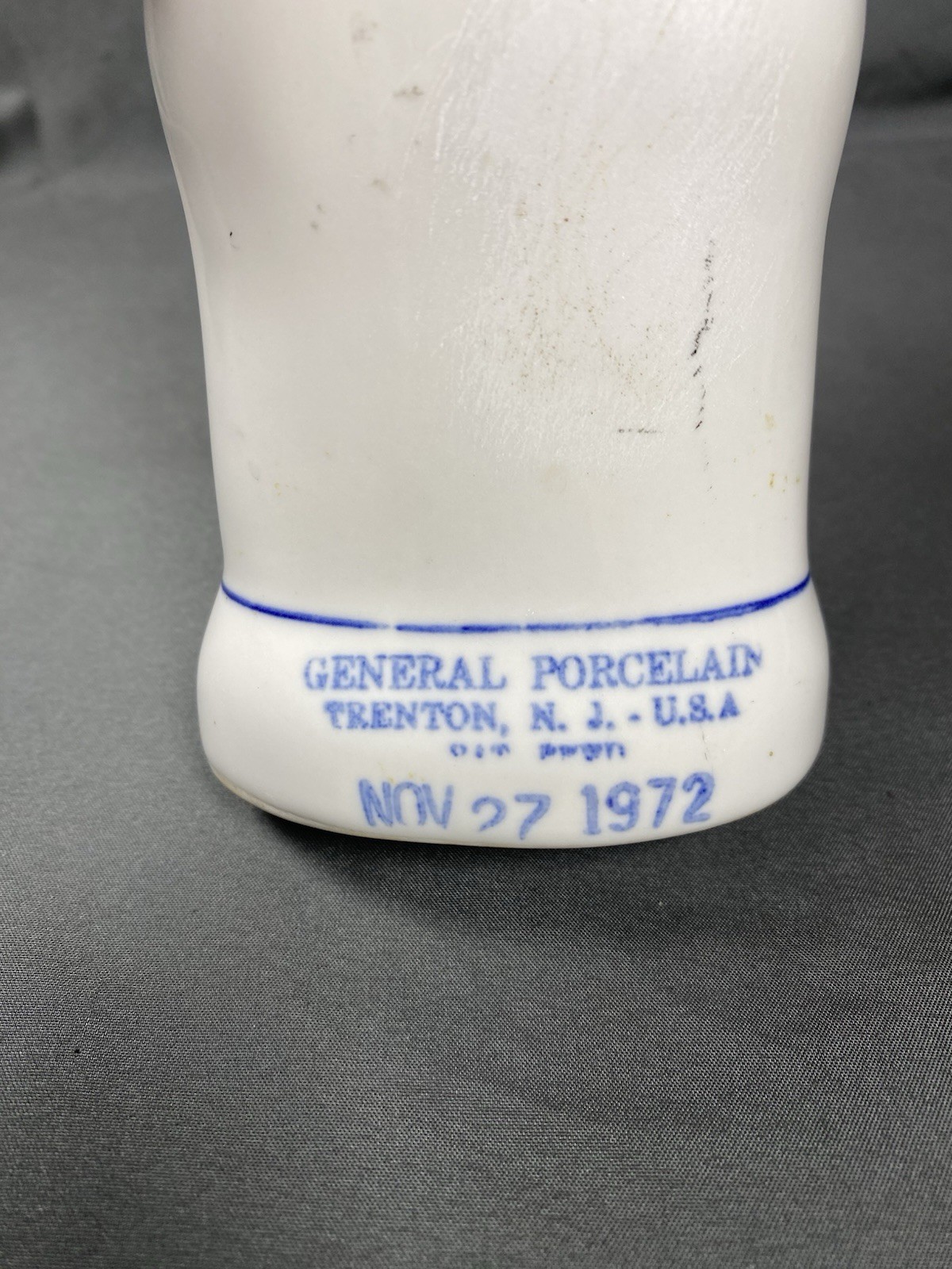 VINTAGE GLOVE MOLD RIGHT HAND 1972 GENERAL PORCELAIN TRENTON NJ SIZE 7 1/2