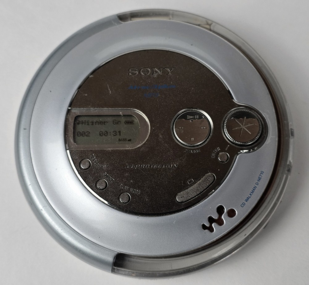 Sony Walkman D-NE710 Personal CD/MP3 Player (Tested) SEE DESCRIPTION