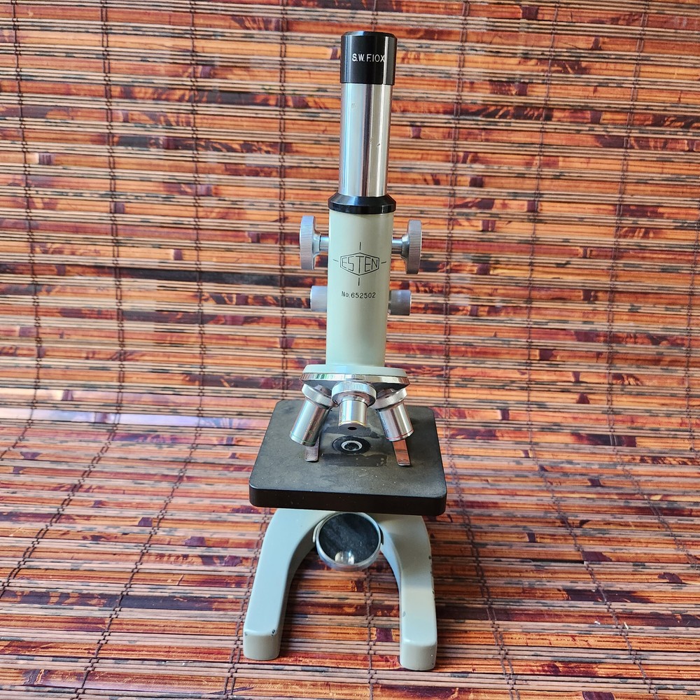 ESTEN MICROSCOPE NO. 652502 - Made in Japan, VERY SOLID CONSTRUCTION