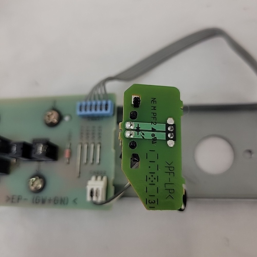 SONY CDP-CX255 Carousel 200 CD Changer Part Board & Sensor With Cable