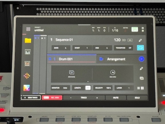 AKAI MPC X SE in MINT Condition