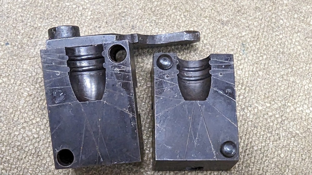 Ideal bullet mold 42458