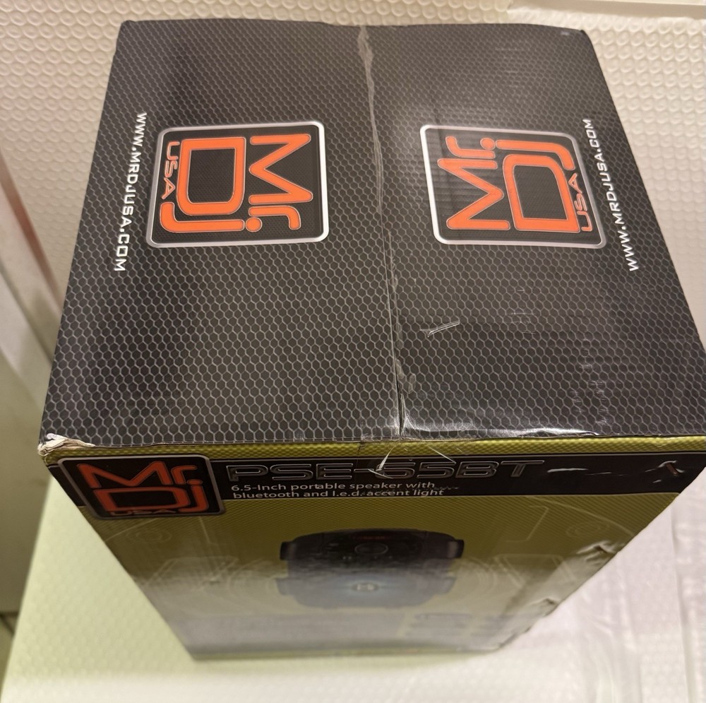 MR DJ Pro 6.5" Rechargeable USB/Bluetooth Powered Party Speaker