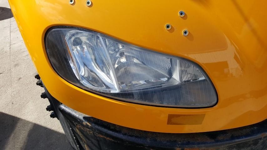 For 2010 FREIGHTLINER B2 HEADLIGHT Right ,  IL