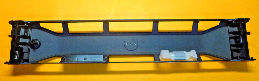 NEW Dell Compellent SC200 Silver Front Bezel With Key K908K