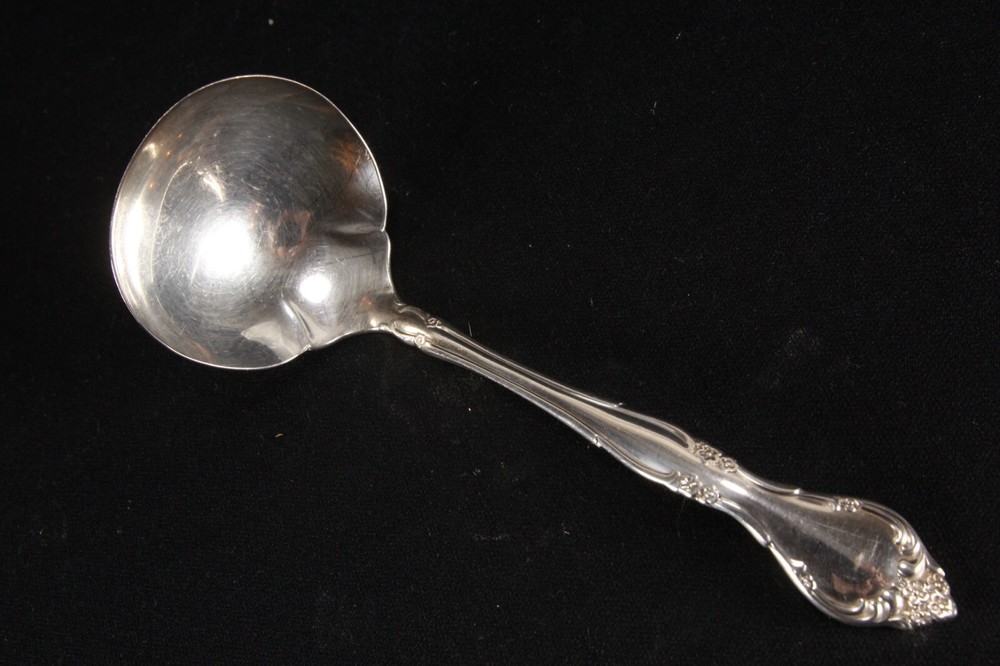 Oneida Community 'Affection' Pattern Gravy Ladle Silver Plated