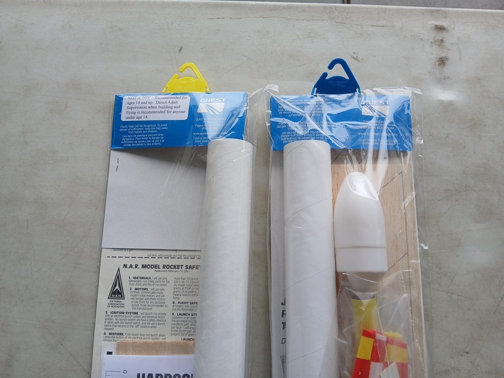 Quest Harpoon AGM #3008 Flying Model Rocket Kit. NEW!