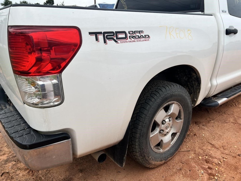 Engine ECM Electronic Control Module Right Hand Dash 5.7L Fits 10 TUNDRA