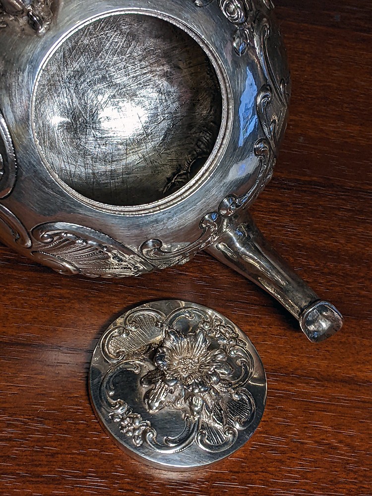 800 silver Tea Pot Germany Hanau Genre Scene 19 century 367 grams