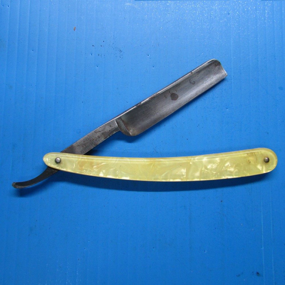 Straight Razor : Wellington