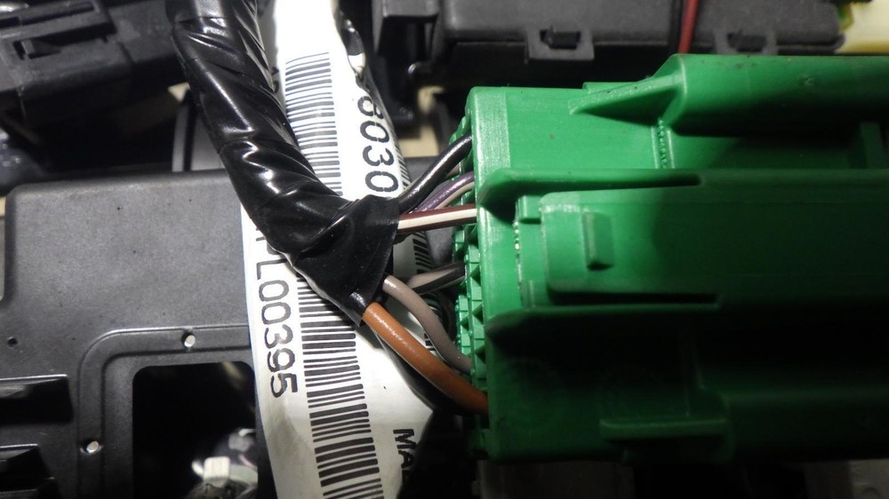 08 SATURN OUTLOOK Front Console roof